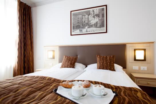 Hotel Portici  | Riva del Garda | Trento | Italia 10
