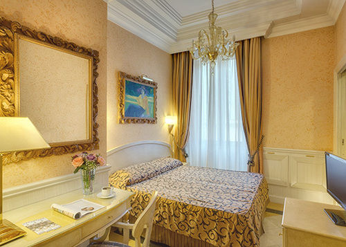 Comfort Hotel Bolivar   | Roma | Roma | Italia 17