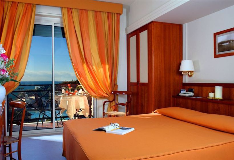 Hotel Vis a Vis Génova