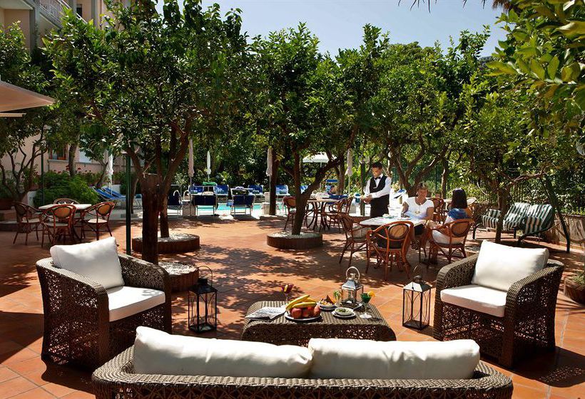 Hotel Regina Napoles