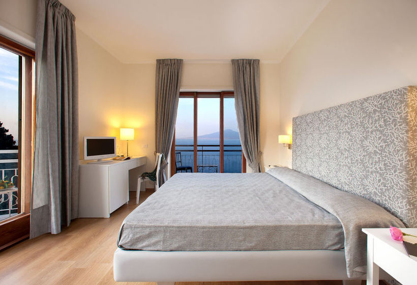 Hotel Regina  | Sorrento | Napoles | Itália 10
