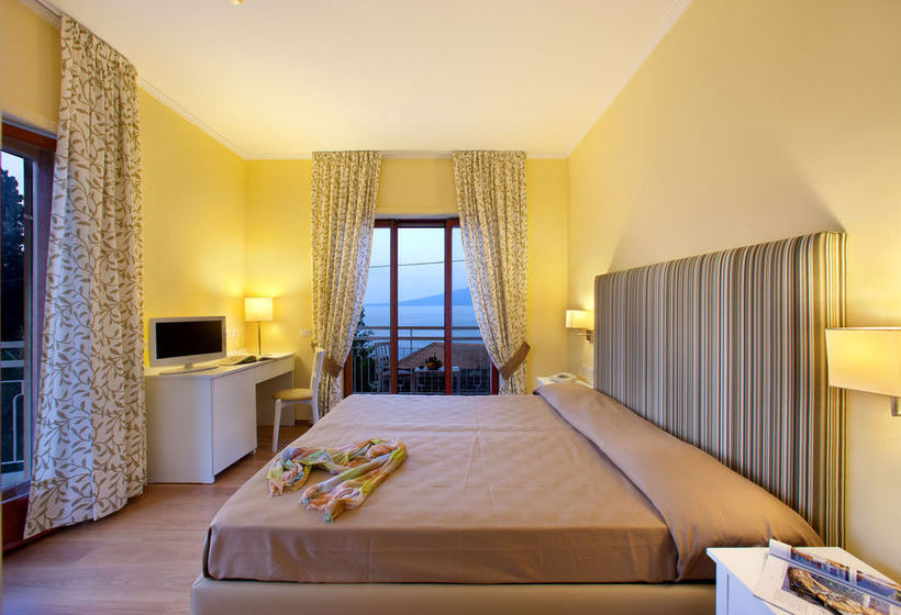 Hotel Regina  | Sorrento | Napoles | Itália 13
