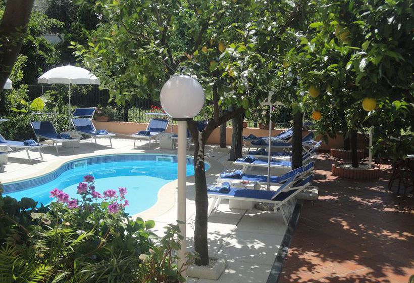 Hotel Regina  | Sorrento | Napoles | Itália 8