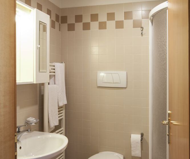 Hotel Holiday Surf  | Nago Torbole | Trento | Italia 7