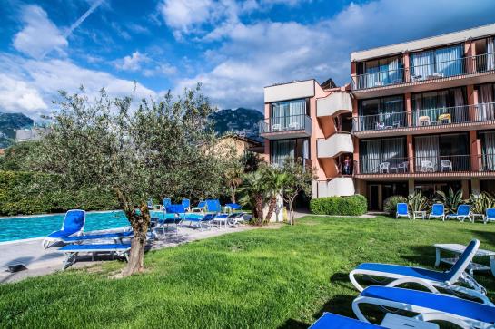 Hotel Holiday Surf  | Nago Torbole | Trento | Italia 8