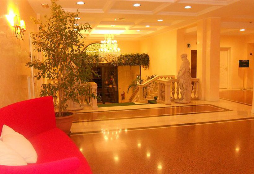 Hotel Ambassador Palace