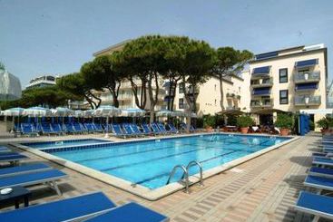 Hotel Excelsior  | Lido di Jesolo | Venezia | Italia 1