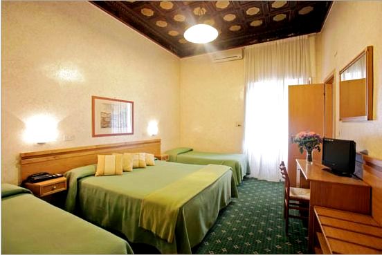 Hotel Embassy  | Roma | Roma | Italia 19