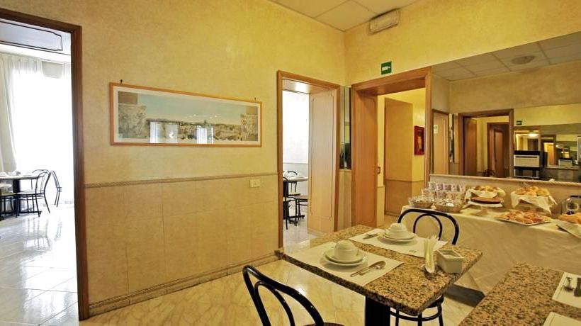 Hotel Embassy  | Roma | Roma | Italia 5