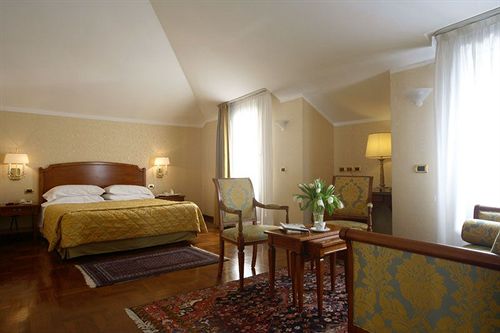 Hotel Palazzo Lovera  | Cuneo | Cuneo | Italia 18