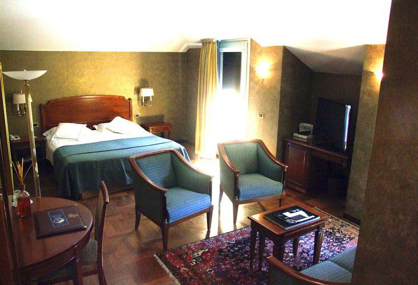 Hotel Palazzo Lovera  | Cuneo | Cuneo | Italia 6