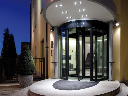 Hotel Ovest  | Piacenza | Piacenza | Italia 17
