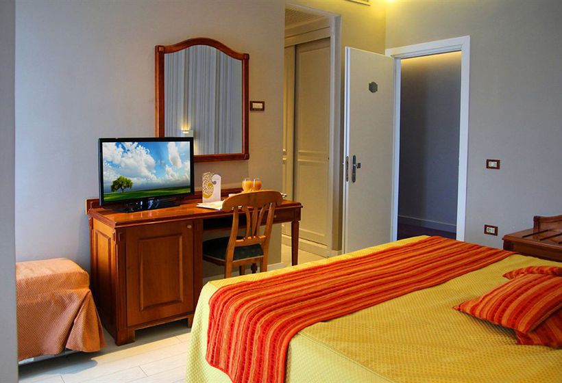 Hotel Il Gabbiano  | Bacoli | Napoles | Italia 9