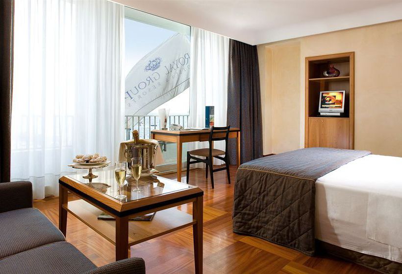 Hotel Royal Continental  | Napoli | Napoli | Italia 18