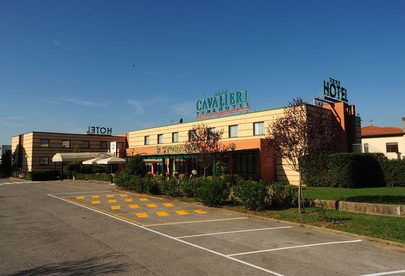 Hotel Cavalieri Park  | Altopascio | Lucca | Italia 10