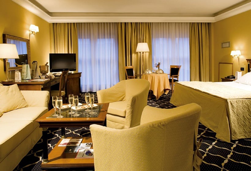 Hotel Ramada Naples  | Napoli | Napoli | Italia 7