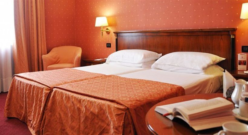 Hotel Ramada Naples  | Napoli | Napoli | Italia 9