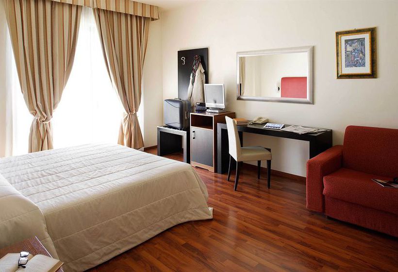 Hotel Cristallo  | Santa Maria Degli Angeli | Perugia | Italia 2