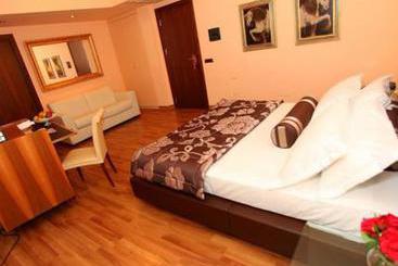 Hotel Villa Traiano  | Benevento | Benevento | Italia 2