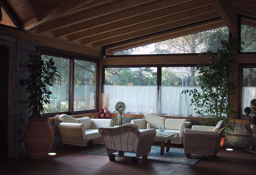 Hotel La Perla  | Varallo Pombia | Novara | Italia 17