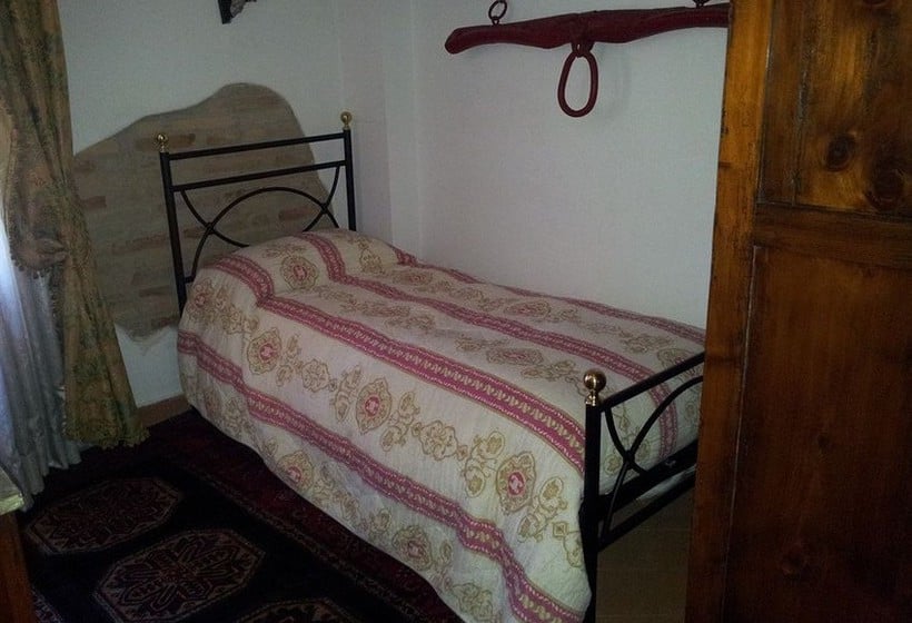 Hotel Rodrigo De Vivar  | Ostia Antica | Roma | Italia 17