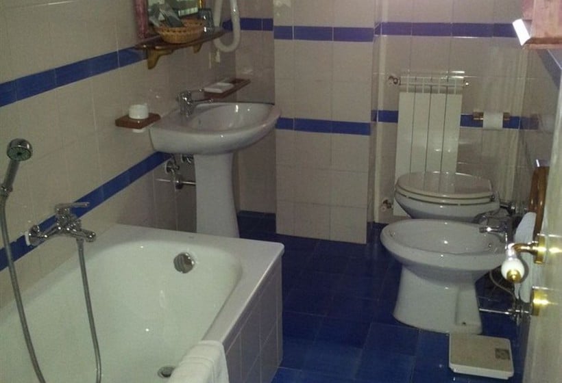 Hotel Rodrigo De Vivar  | Ostia Antica | Roma | Italia 18