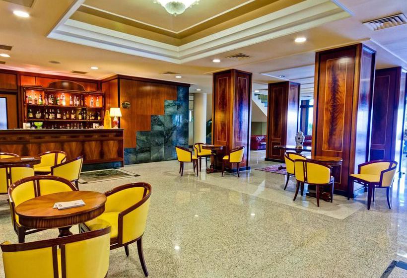 Best Western Hotel Ferrari  | Nola | Napoles | Itália 8