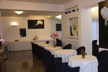 Hotel Mediterraneo  | Pesaro | Pesaro e Urbino | Italia 4