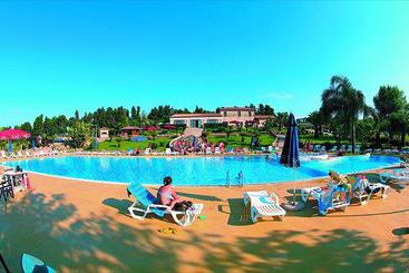 Hotel Villaggio Camping Dolomiti Sul Mare  | Briatico | Vibo Valentia | Italia 12