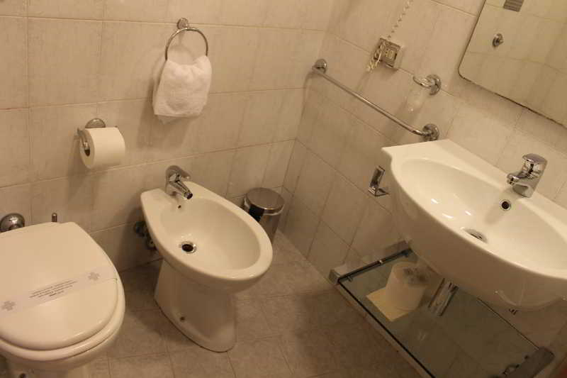 Hotel Fiori  | Roma | Roma | Italia 16