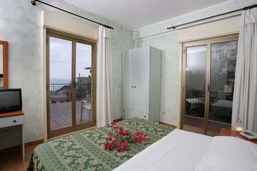 Hotel Soleado  | Taormina | Messina | Italia 13