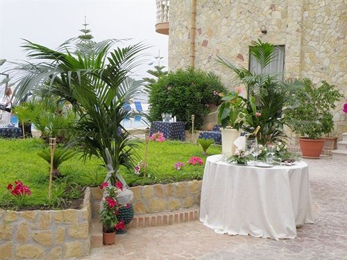 Hotel La Playa Blanca  | Santo Stefano di Camastra | Messina | Italia 11