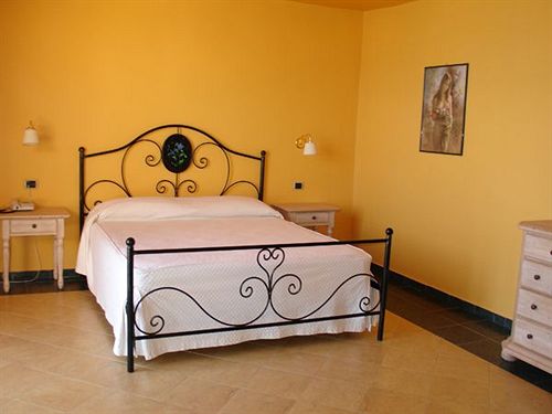 Hotel La Playa Blanca  | Santo Stefano di Camastra | Messina | Italia 18