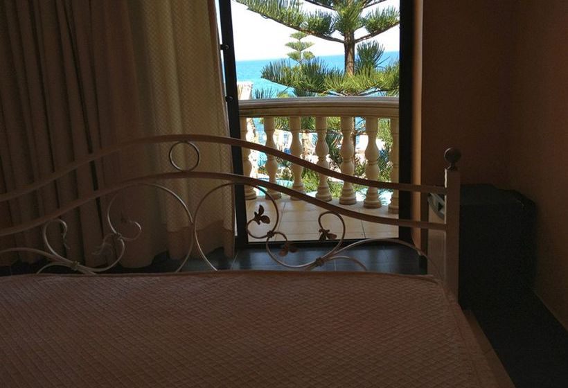 Hotel La Playa Blanca  | Santo Stefano di Camastra | Messina | Italia 6