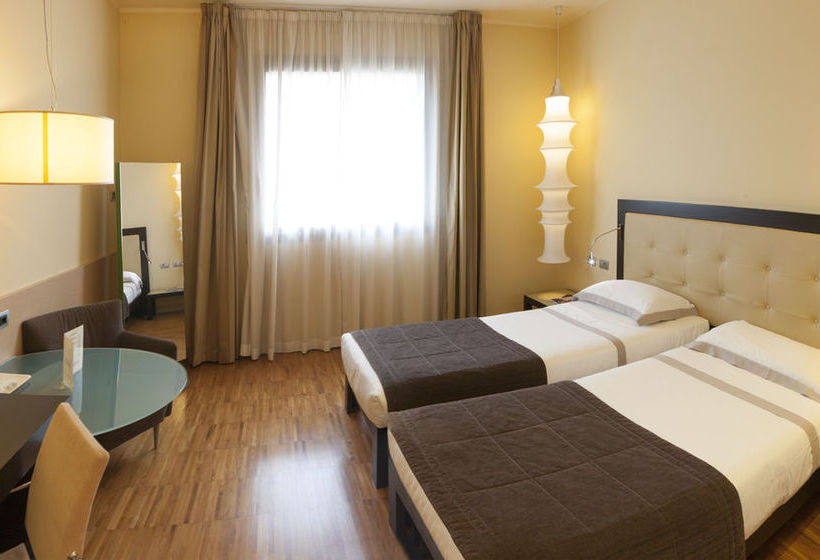 Hotel Cruise  | Montano Lucino | Como | Italia 11