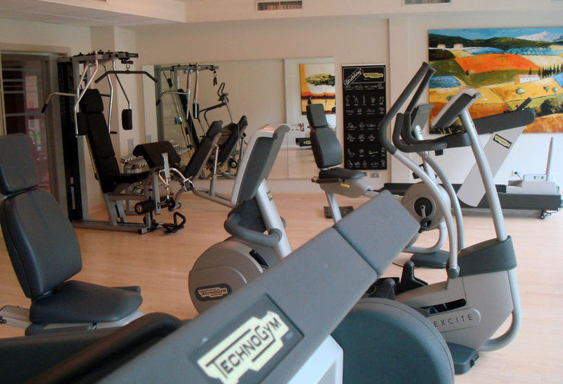 Hotel Cruise  | Montano Lucino | Como | Italia 17