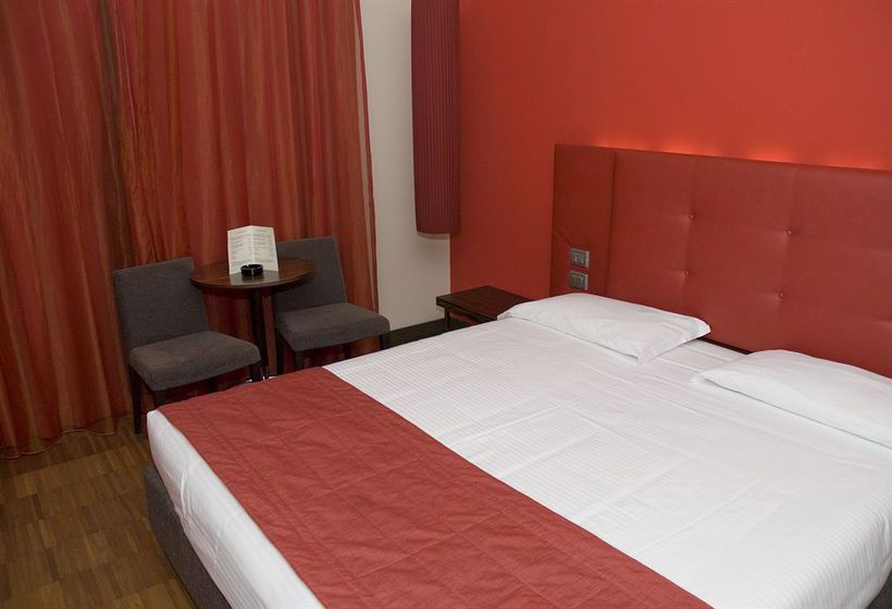 Hotel Cruise  | Montano Lucino | Como | Italia 7