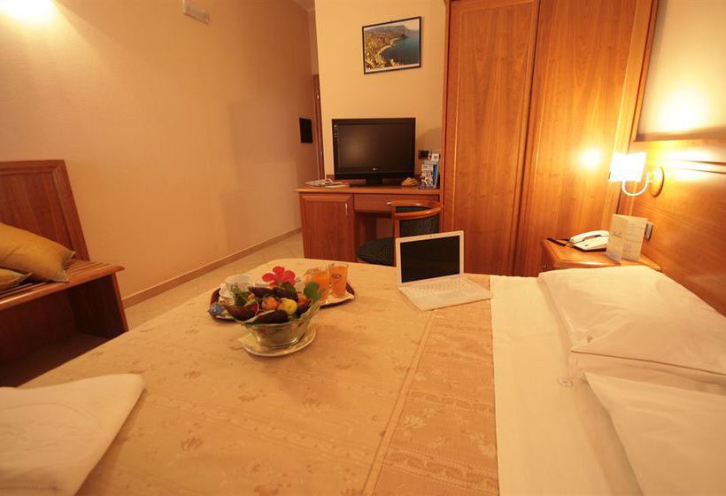 Hotel La Bussola   | Capo Vaticano | Vibo Valentia | Italia 2