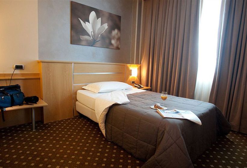 Hotel Garda  | Montichiari | Brescia | Italia 3