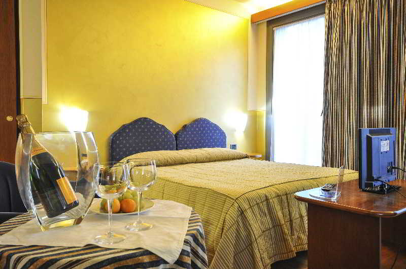 Hotel Enrichetta  | Desenzano del Garda | Brescia | Italia 1