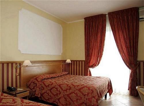 Hotel Leopardi  | Casalnuovo di Napoli | Napoli | Italia 11