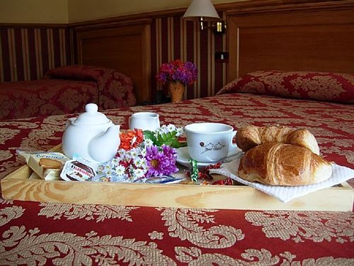 Hotel Leopardi  | Casalnuovo di Napoli | Napoli | Italia 5