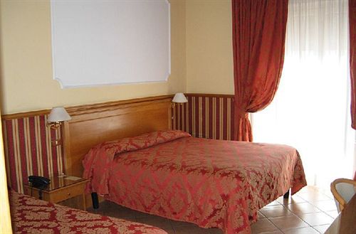 Hotel Leopardi  | Casalnuovo di Napoli | Napoli | Italia 6