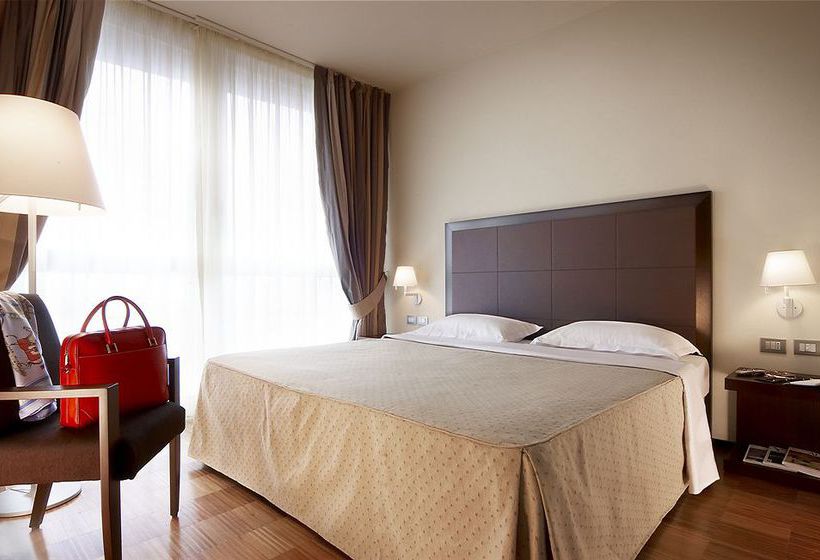 Hotel Real Fini Baia Del Re  | Modena | Modena | Italia 3