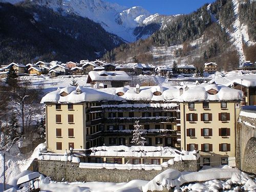 Hotel Tavernier Courmayeur Aosta