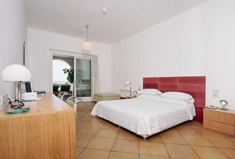 Hotel Grotta Di Tiberio Latina