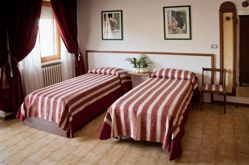 Hotel Vignola  | Santa Maria Degli Angeli | Perugia | Italia 18