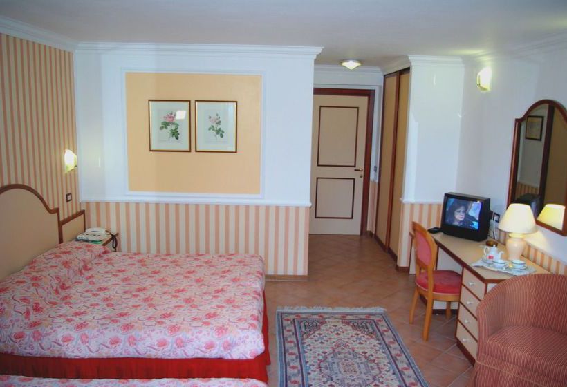 Hotel Parco Del Lago  | Montecopiolo | Pesaro e Urbino | Italia 9