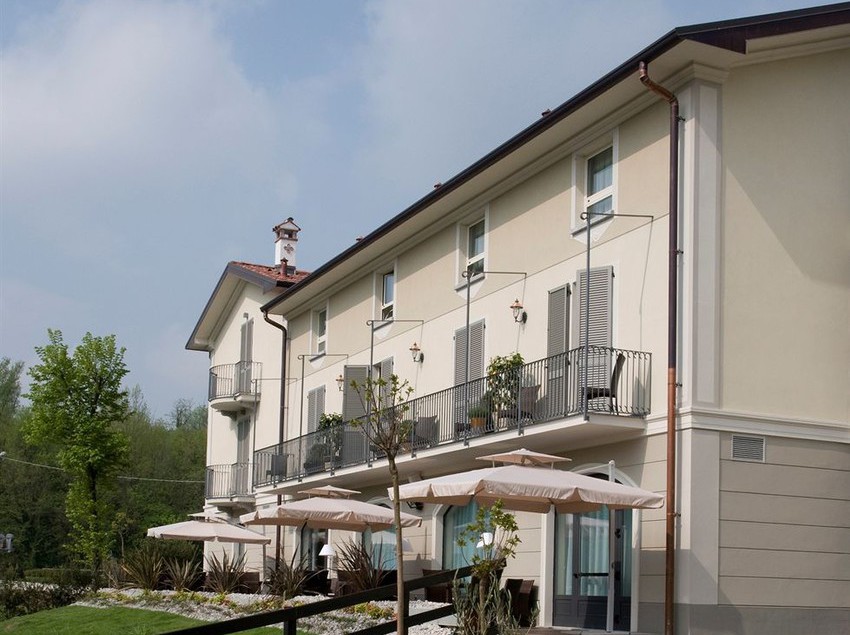Hotel Il Corazziere  | Merone | Como | Italia 2
