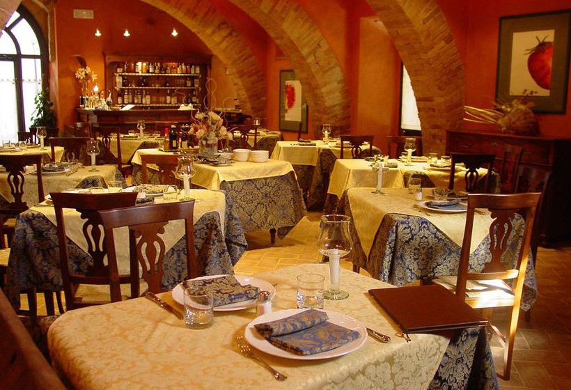 Hotel Relais Palazzo Del Capitano  | San Quirico d'Orcia | Siena | Italia 1